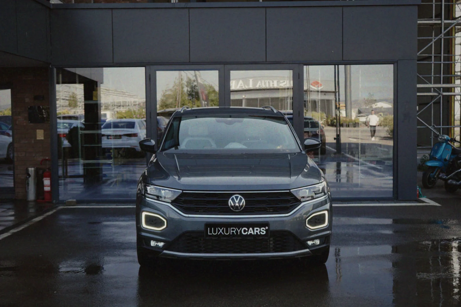 Volkswagen T-Roc, foto 1 nga 10
