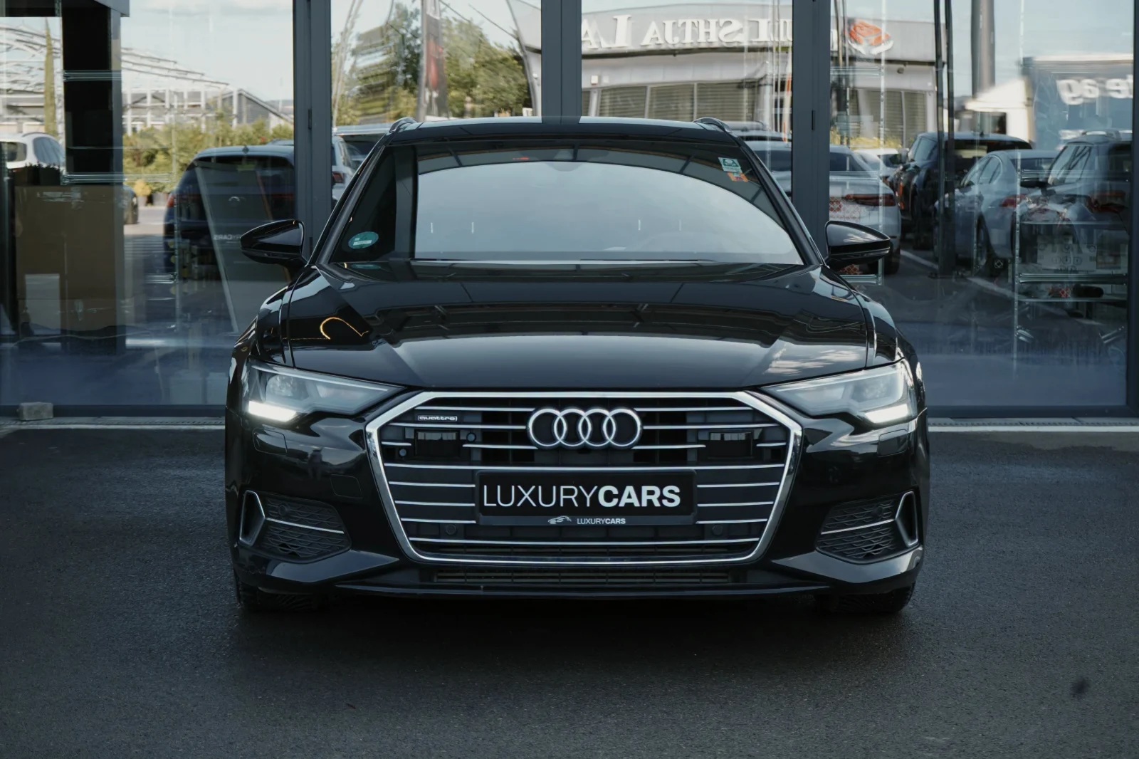 Audi A6 (C8), foto 1 nga 10