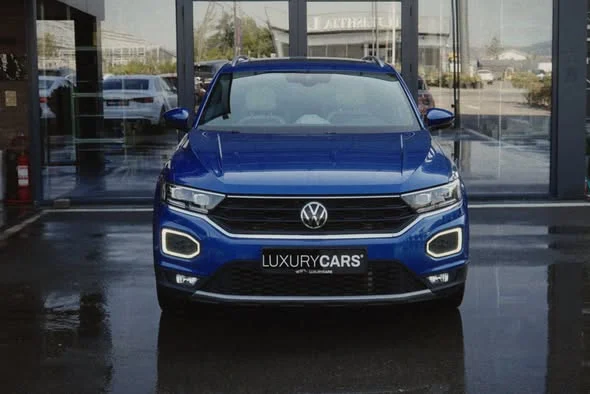 Volkswagen T-Roc, foto 1 nga 10