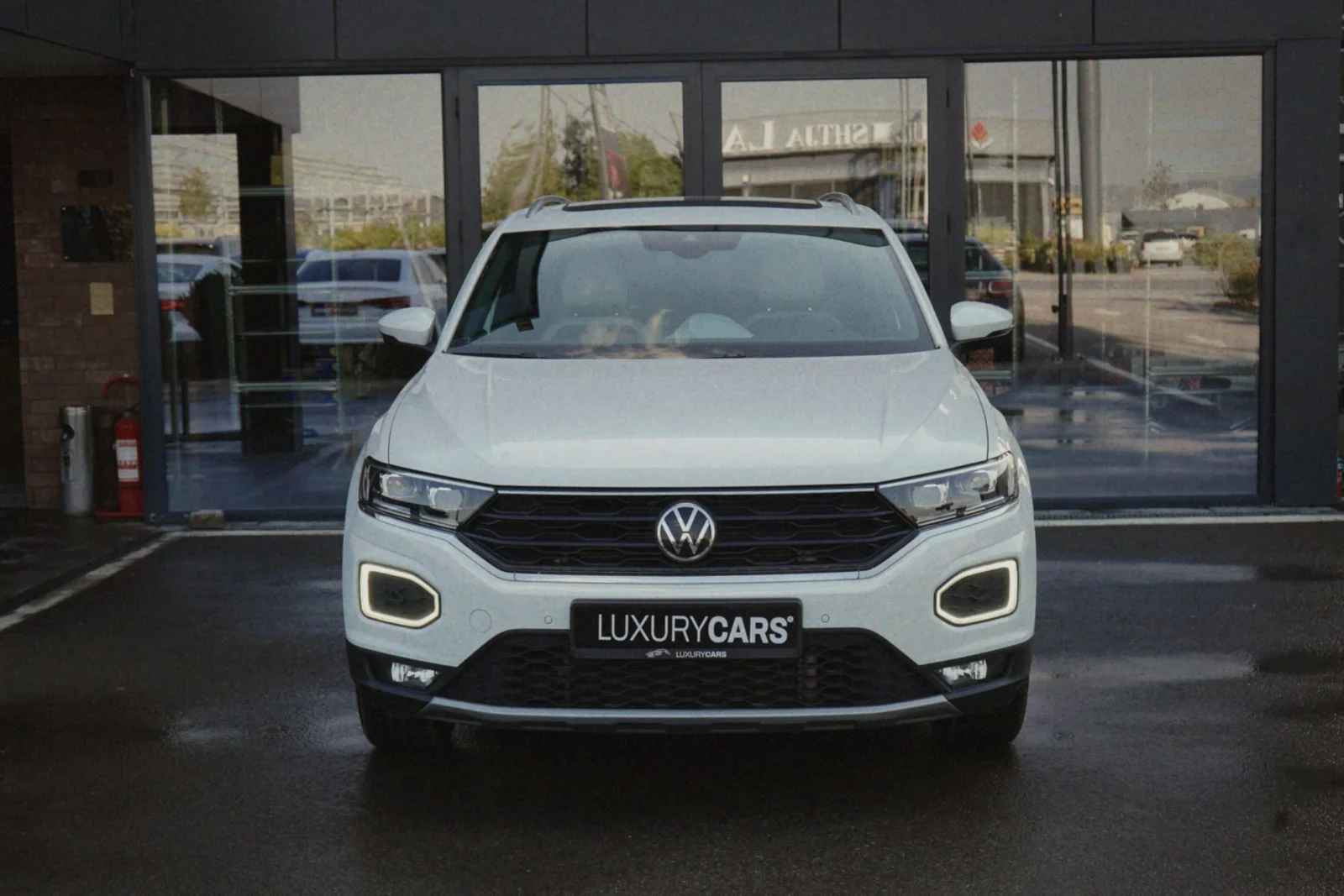 Volkswagen T-Roc, foto 1 nga 10