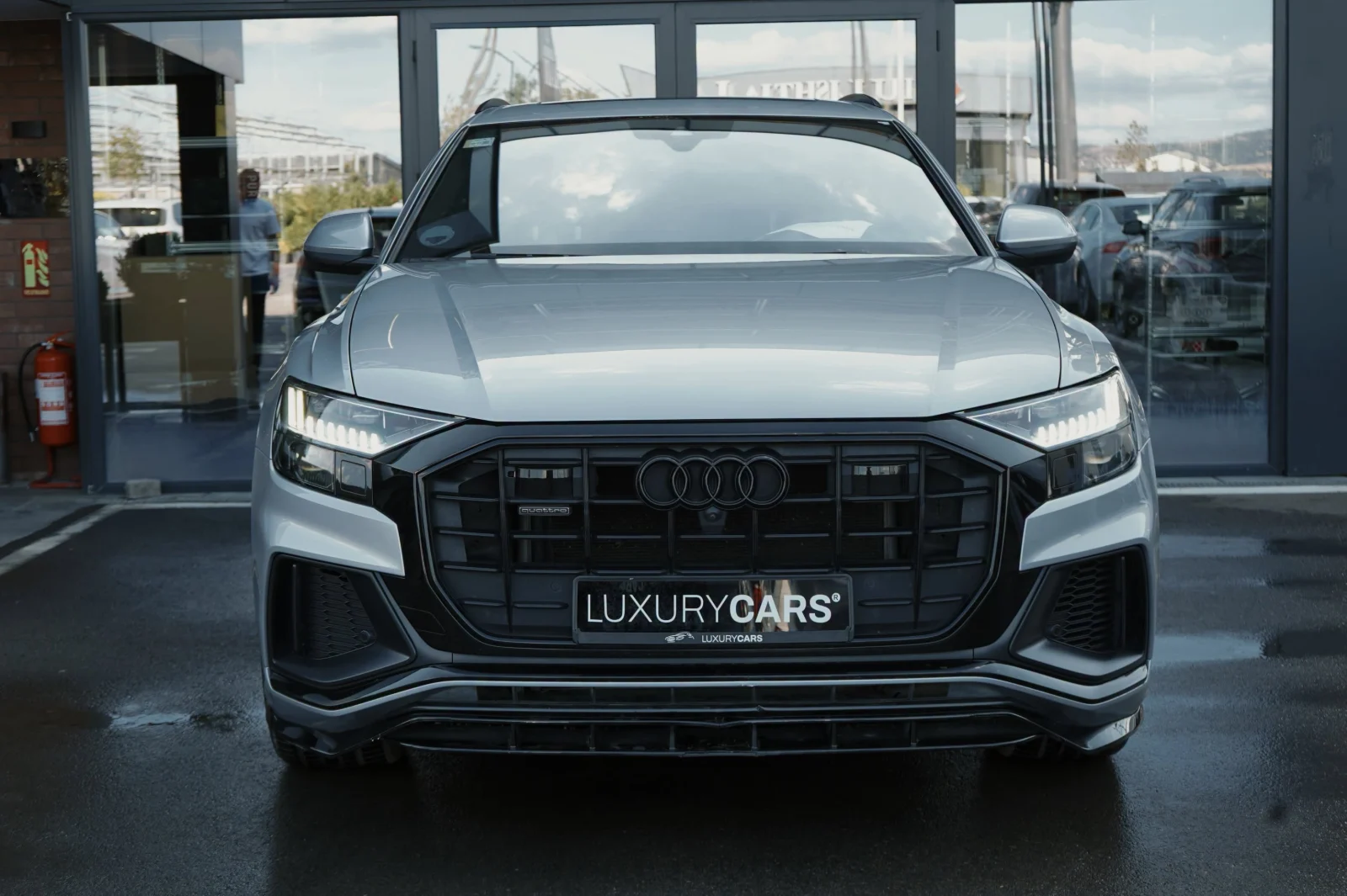 Audi Q8, foto 1 nga 10